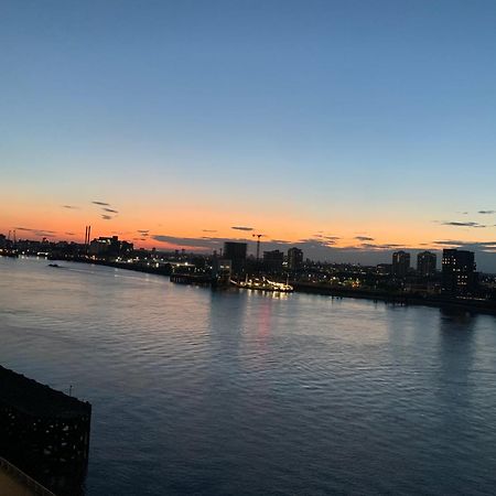Luxury Riverside Apt With Easy Access To Central London, O2, Excel Centre And Parking Ngoại thất bức ảnh